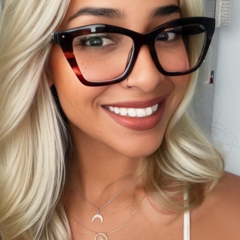 Rachel Sublet, maquilleuse passionnée au cœur de La Réunion