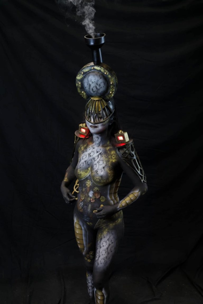 Nelicemua : Quand le Body Painting devient une renaissance artistique