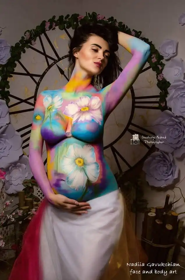 One Stroke, la technique utilisée par Nadiia Gavukchian lors de ses créations florales !